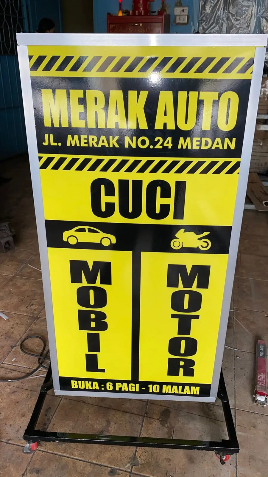 NEON BOX AKRELIK UKURAN 100X50