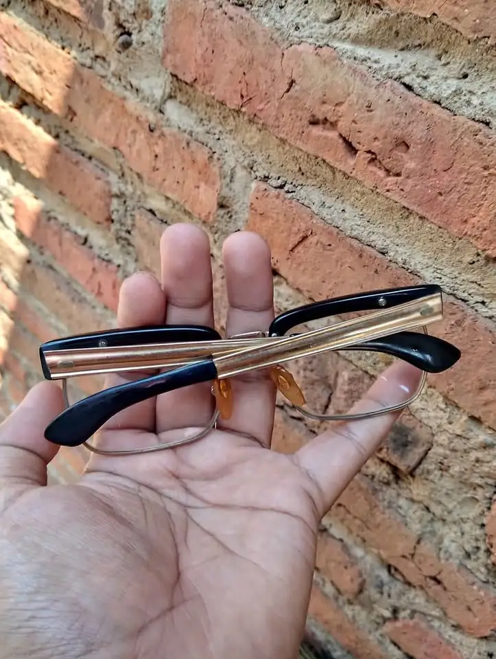 Kacamata vintage club master
