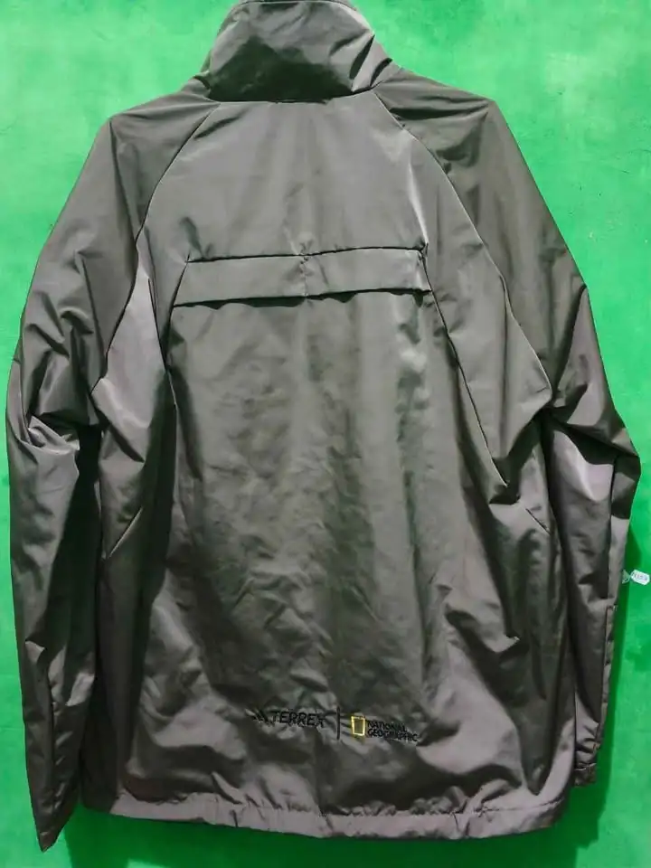 Jaket waterproof Size L