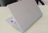 Laptop bagus HP 14s cf2017tu Intel RAM 8gb SSD 256gb keyboard nyala