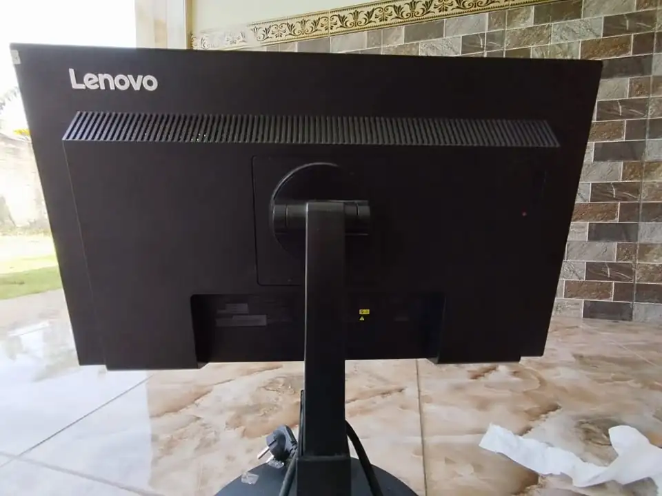 Monitor Lenovo 23″ Full HD Rotate Display Seri T2364Pa ThinkVision