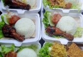 Paket nasi ayam bakar, kremes, geprek