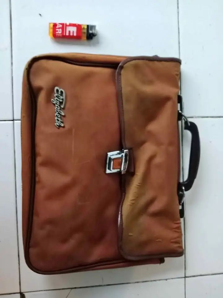 Tas dokument merk Elizabeth