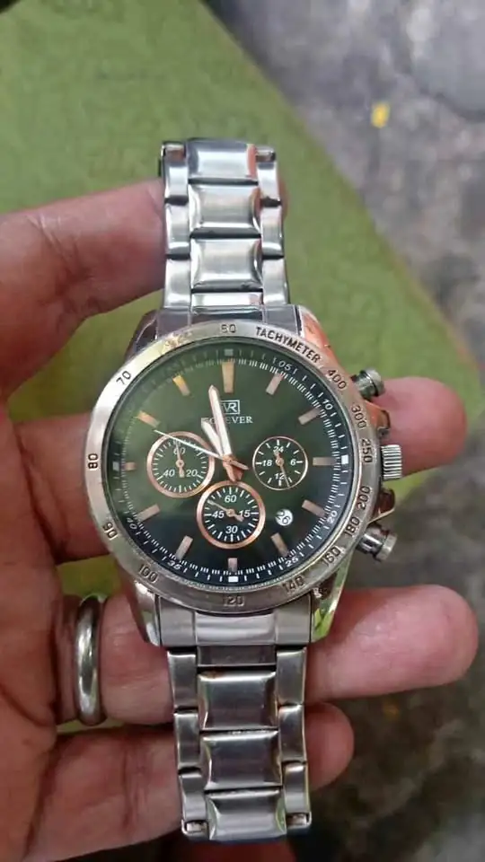 Jam tangan cowok krepyak
