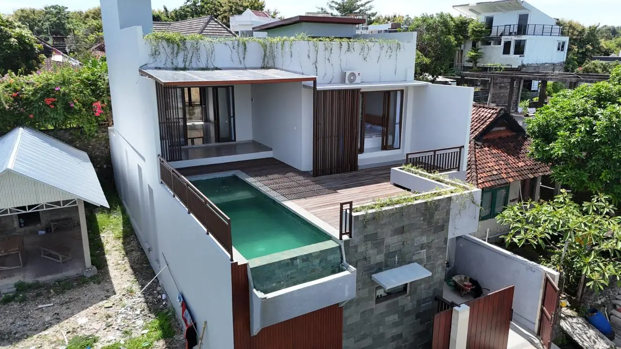 Jual Villa Mewah Hadap Timur 2 Lantai Rooftop 3+1 Kamar Ungasan Badung