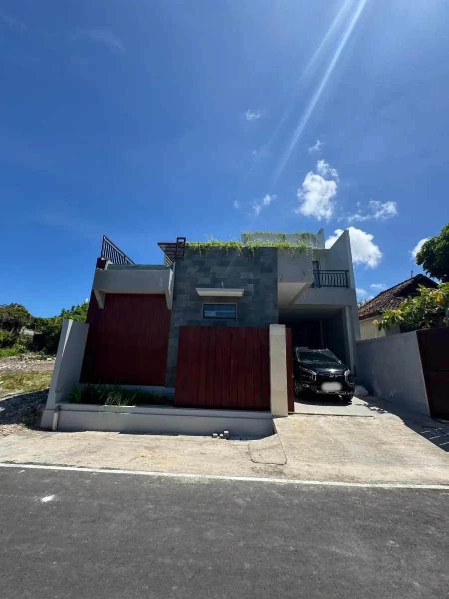 Jual Villa Mewah Hadap Timur 2 Lantai Rooftop 3+1 Kamar Ungasan Badung