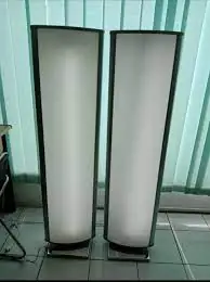 NEON BOX STANDING