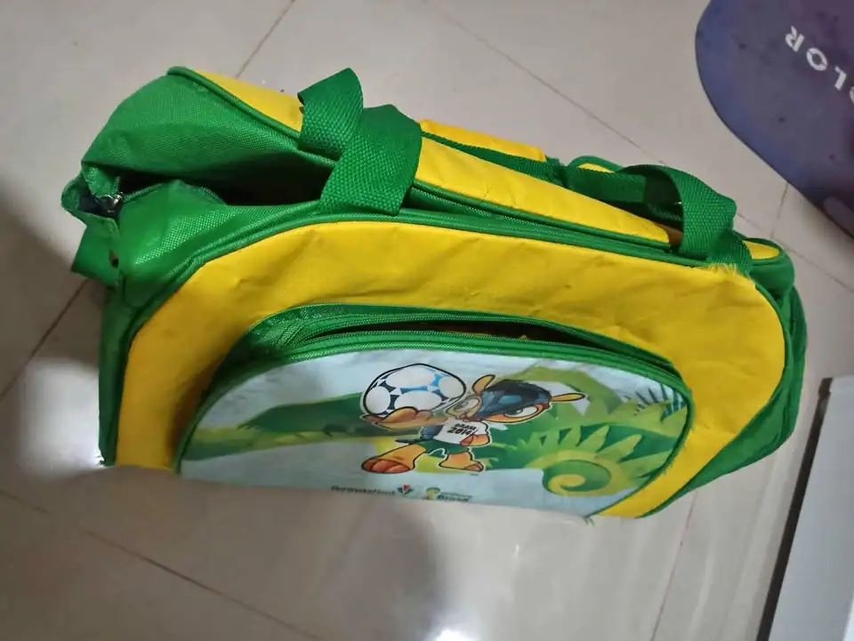 Tas pakaian mudik