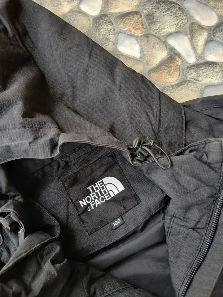 Jaket tnf dryvent