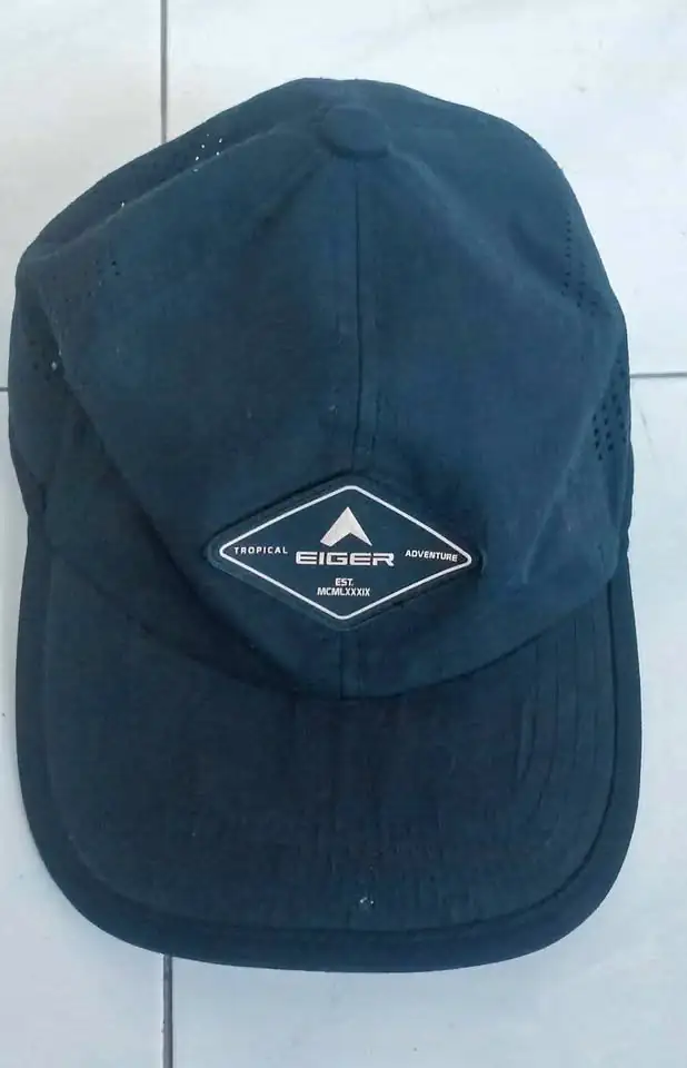 TOPI EIGER + GEMBOK EIGER ORI JAMINAN