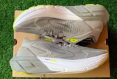 910 Hiroshi Abu Sepatu Running