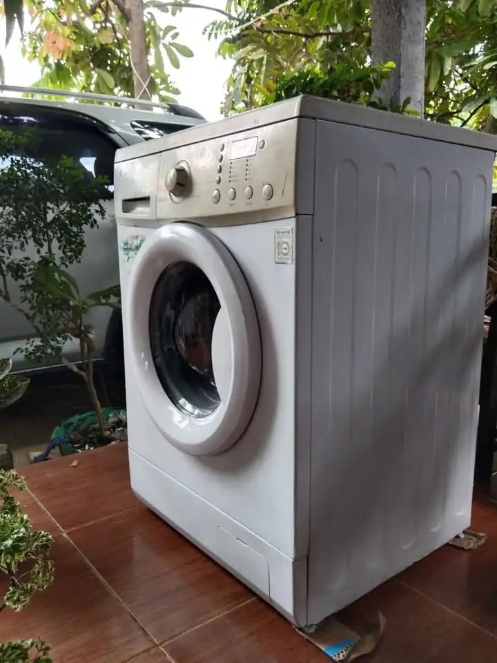 Mesin cuci front loading direct drive inverter dijual cepat