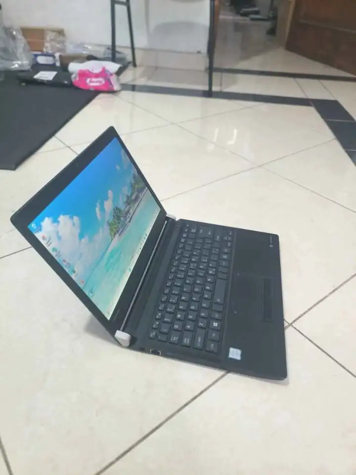 Laptop Toshiba Dynabook R73 Intel Core i5 generasi 6