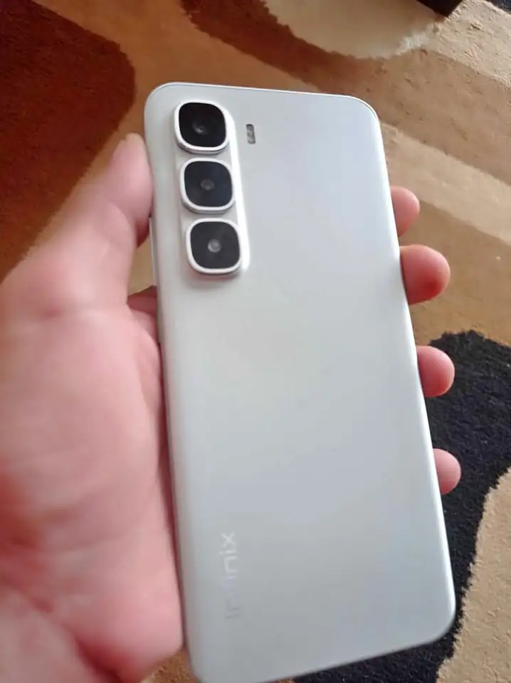 Dijual Infinix HOT 60 pro+ ram 8/256, lengkap fullset, mulus nominus