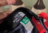 Topi snapback tnf