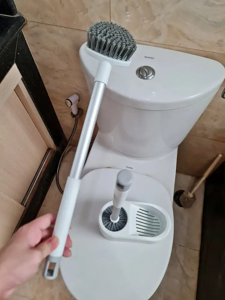 Peralatan pembersih sikat kloset toilet hemat tenaga bulu banyak merk