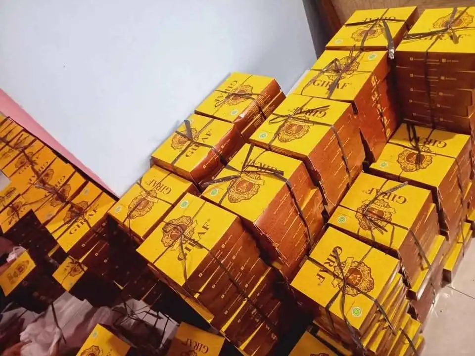 Roti Hajatan Giraf Bakery