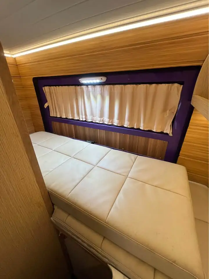 Isuzu Elf NLR85U Modif Campervan