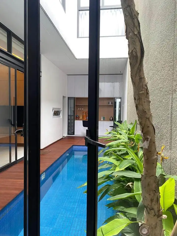 Dijual Rumah Mewah 2 Lantai
