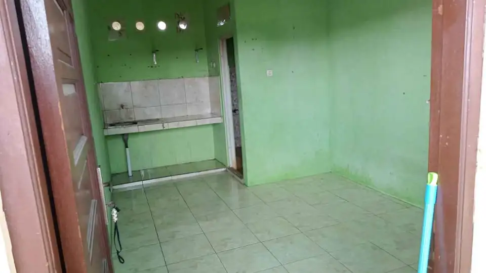 Kos Campur Surabaya kamar mandi dalam
