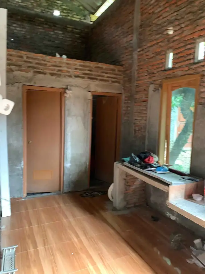 Dijual rumah 2 lantai bangunan Baru