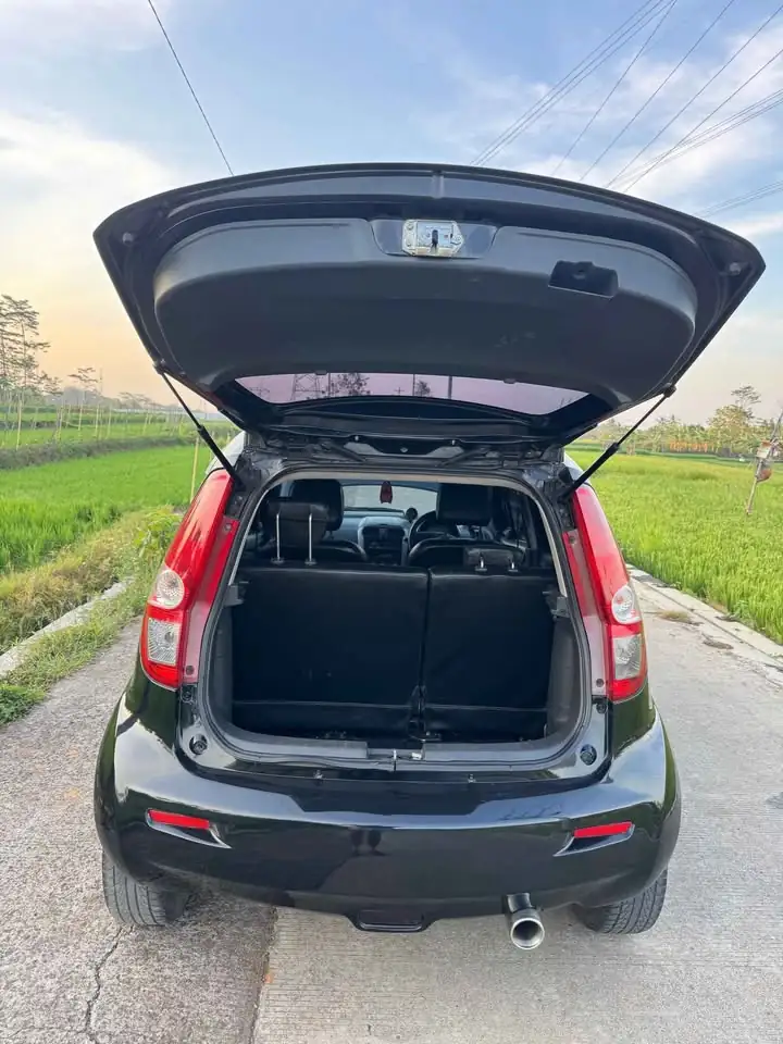 Suzuki splash th 2011 tipe GL