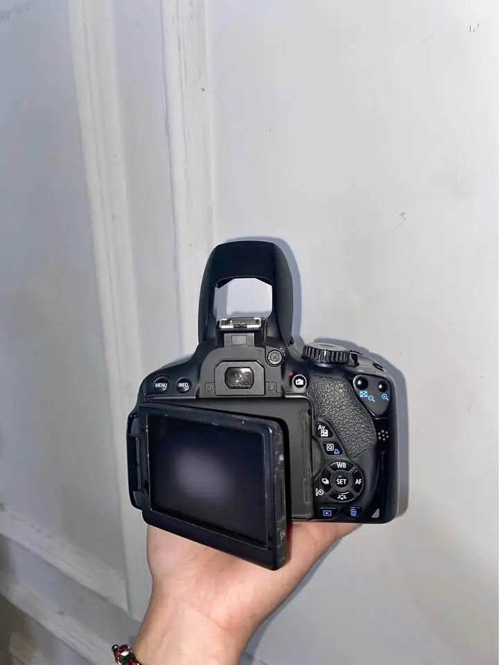 Kamera Canon 650D Lensa Kit 18-55mm Murah