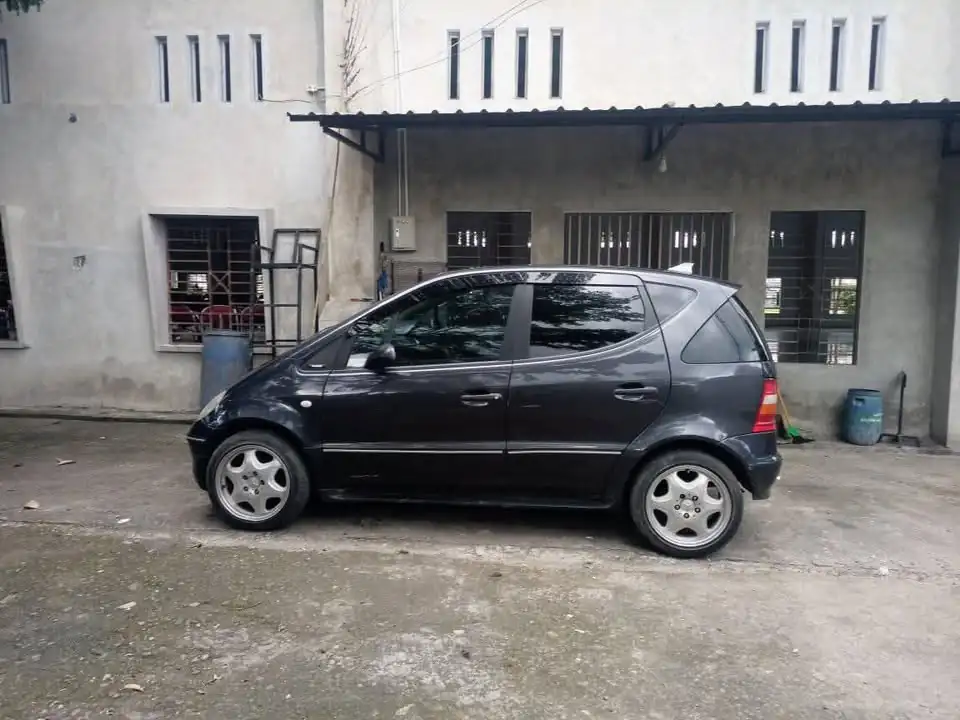 Dijual Mercy th 2000 lain2