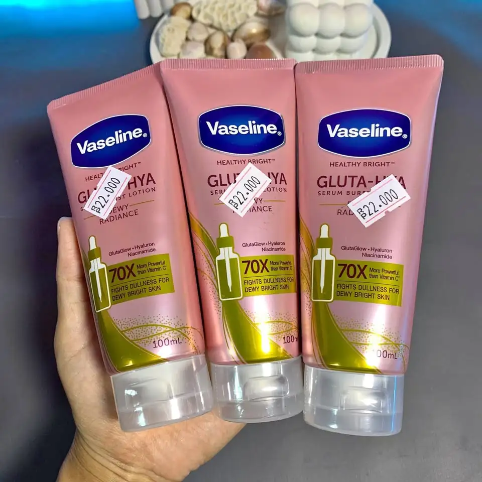 Vaseline Gluta Hya Dewy Radiance 100ml