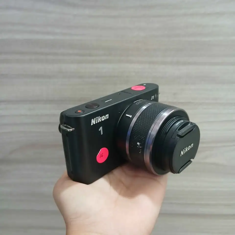 Barang mulus Kamera Nikon J1