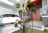 Rumah Mewah 4 KT 3 Kamar mandi