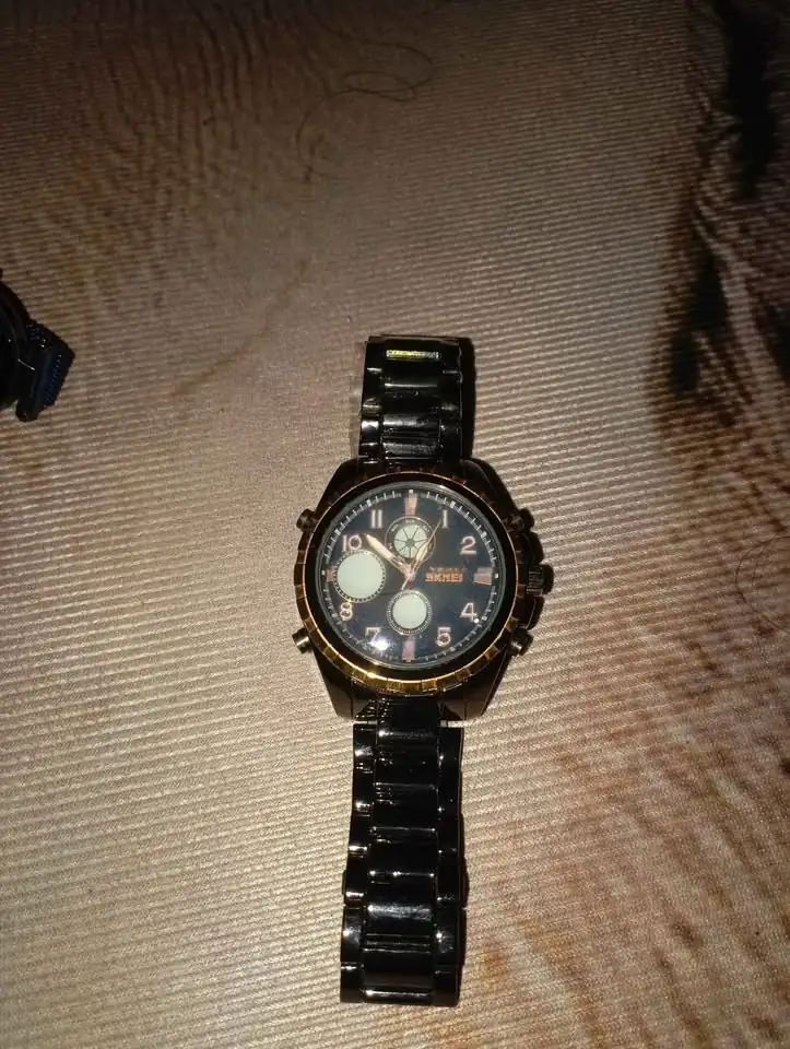 Jam tangan pria SKMEI