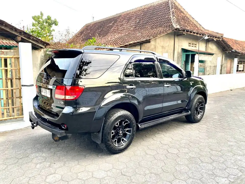 Dijual Fortuner tipe G Luxury A/T bensin