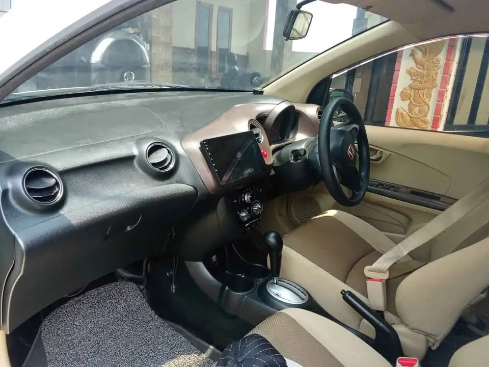 Brio e matic tahun 2013 low km