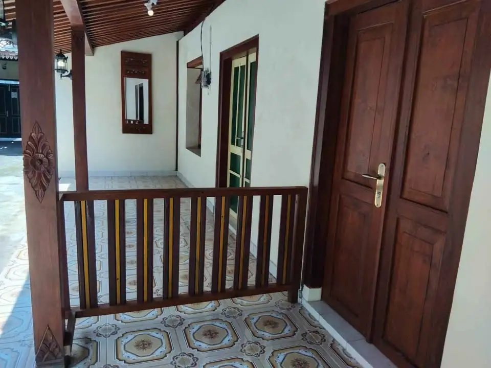 4 KT 2 KM – Rumah Kayu 70% jati