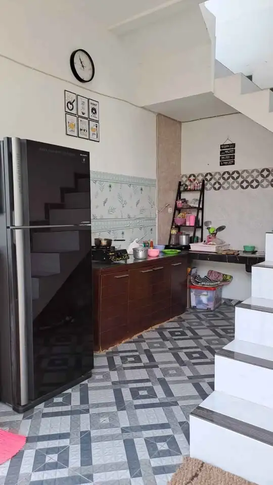 10 KT 10 KM – Rumah /bulan Persewaan