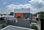 Rumah Baru 2 Lt 3 KT 2 KM