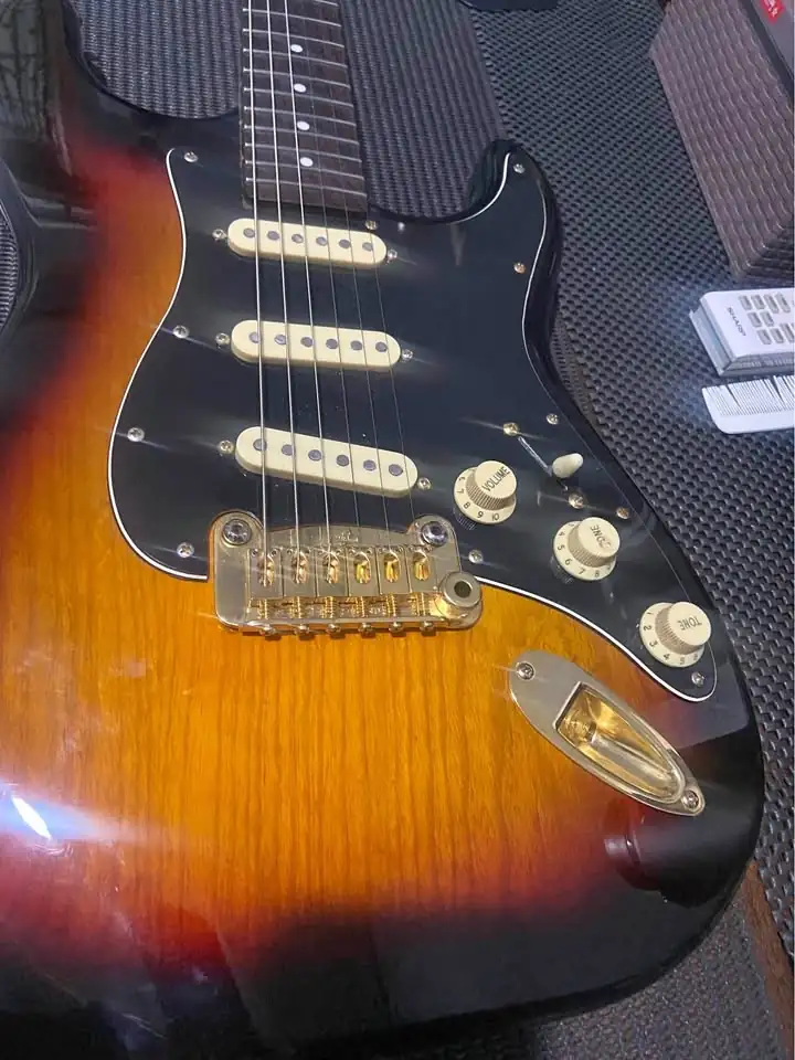 Gitar electric GnL tribute legacy model stratocaster