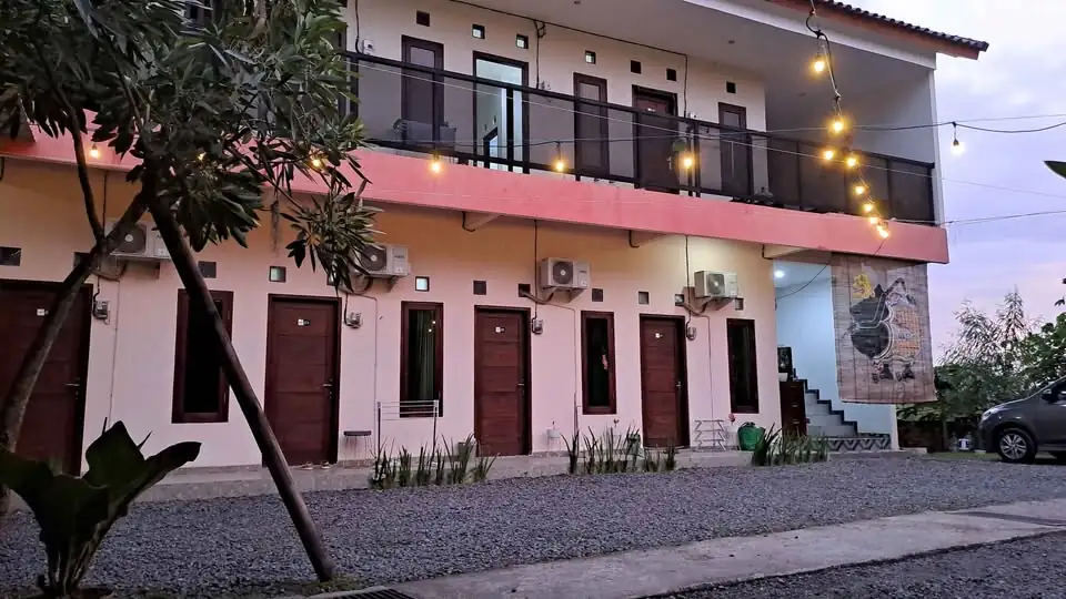 10 KT 10 KM – Rumah /bulan Persewaan