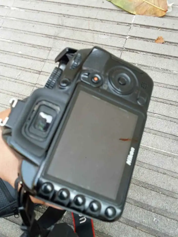 Dijual Nikon d3100 Kondisi baik