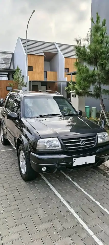 Dijual Suzuki Escudo Tahun 2004