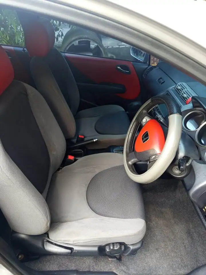 Honda Jazz idsi matic 2004