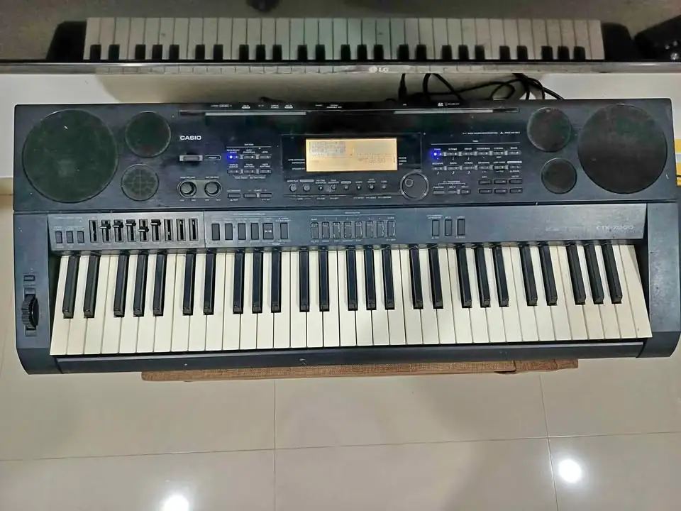 Dijual santai Keyboard casio CTK-7000