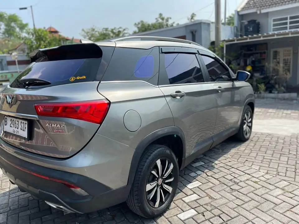 Wuling almaz sunrof panoramic tipe tertinggi