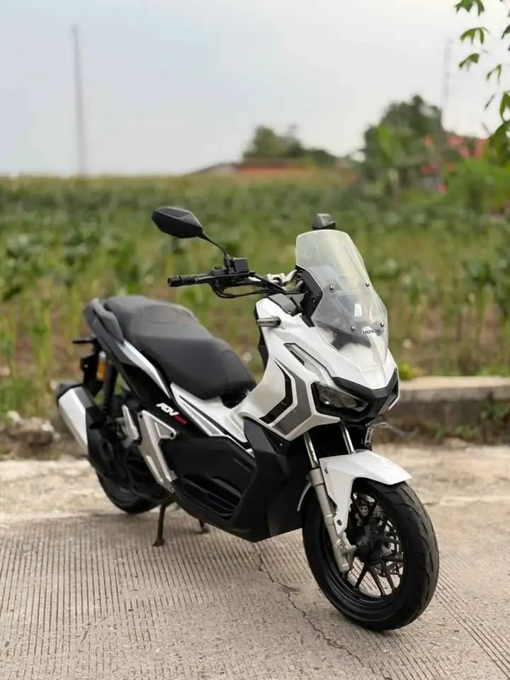 Honda ADV type Abs tahun 2020