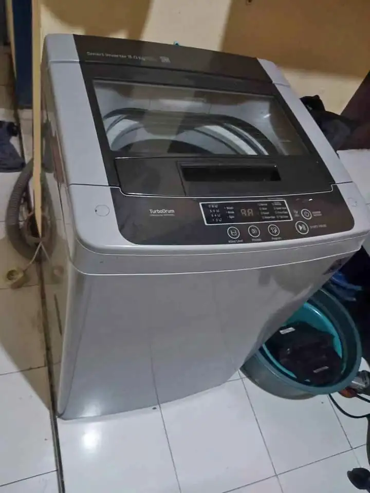 Mesin Cuci LG 8KG Smart Inverter