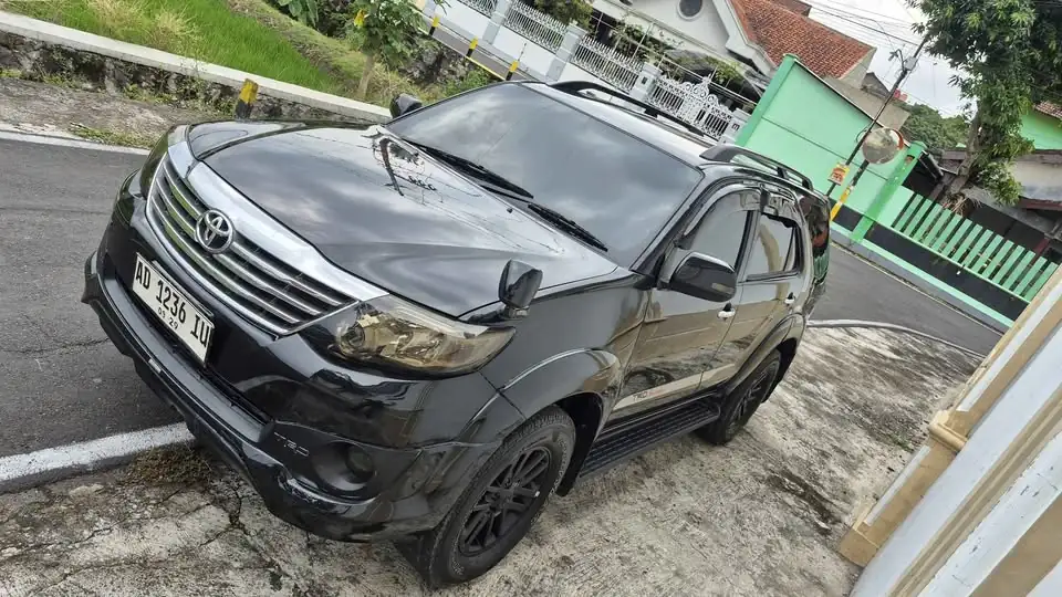 2012 Toyota fortuner 2.7 trd s matic