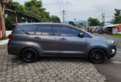 Kijang Innova Reborn V At 2016 solar