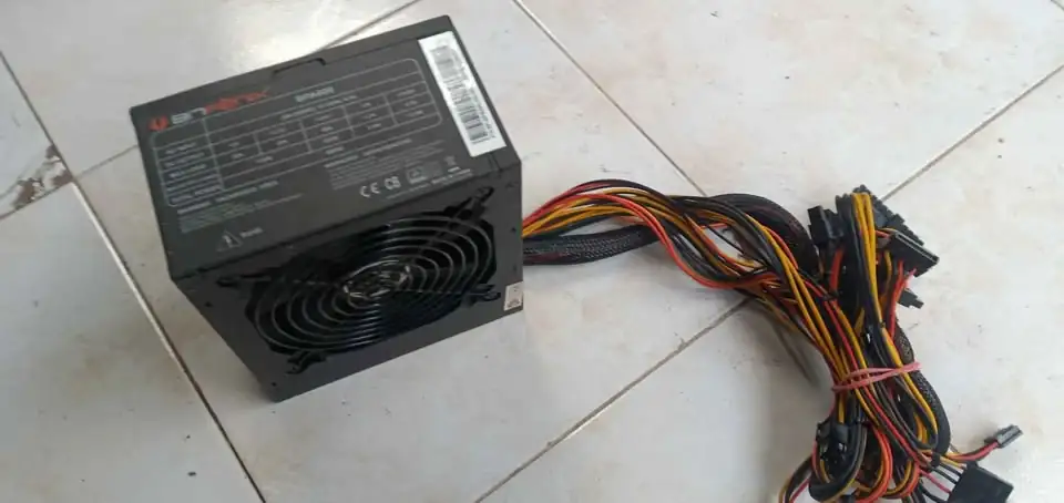 Dijual Mobo Gigabyte + proc + vga