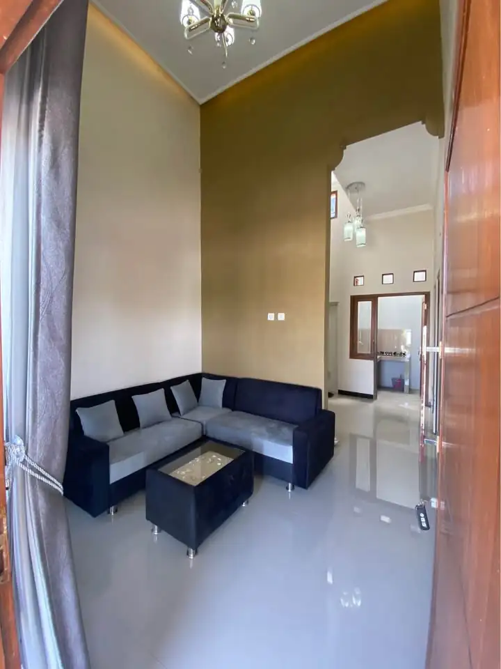 2 KT 1 Kamar Mandi – Rumah
